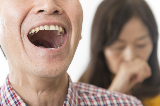 舌を見てびっくり！歯医者に行っても治らなかった夫の口臭