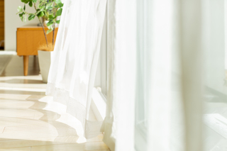 カーテンを洗っただけなのに!? 次々に「いいこと」が起きて...、これって風水パワー？＜後編＞ 