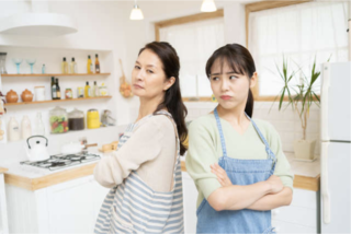 同居する義母がある日、私の作った夕食を拒否！その時の一言が今でもトラウマに...