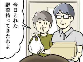鍋を作ると「アレ」がプカ〜ッと...。義両親がくれる無農薬野菜、もう無理です!【ショート漫画】
