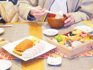 「実はね、食べられないの」正月の食事会。持病が進み、箸が進まない母を笑顔にしたのは...＜後編＞