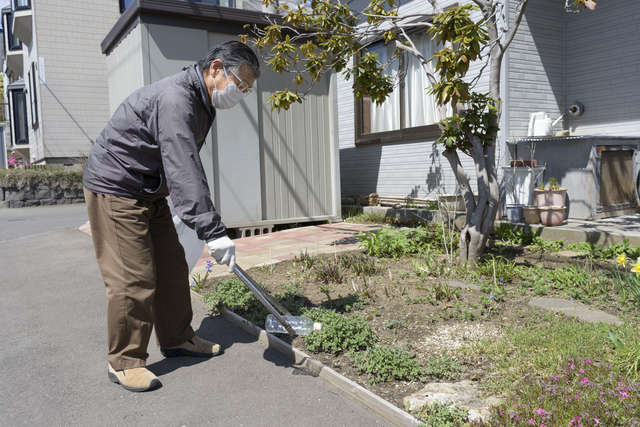 ナメてるの⁉︎わが家の庭にゴミをポイ捨てするヤンキー家族。しかしその行動には意外な真相が... 36.jpg