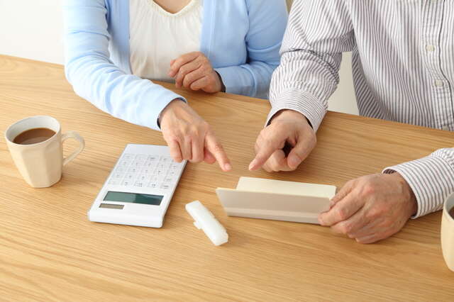  63歳からの「無理しない節約生活」保険料、車の乗り換え...、家計を見直すと「月4万円の節約」に！＜前編＞