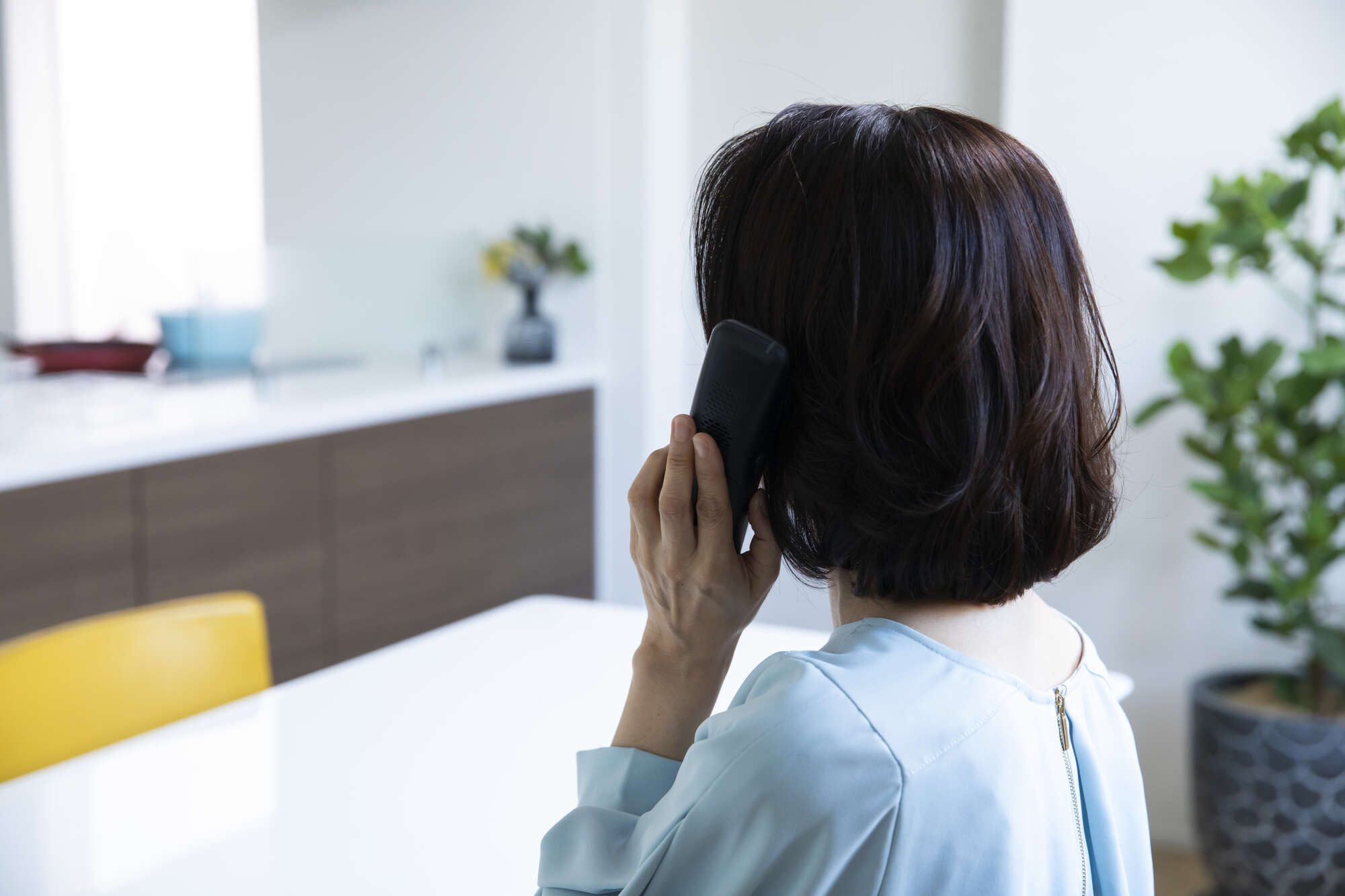我が子よりも自分のプライド優先な母親たち。大荒れのPTA会と私に届いたSOS/かづ pixta_67252413_M.jpg