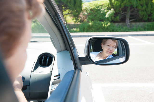多発する高齢ドライバーの事故。75歳以上の運転免許保有者数は10年で2倍に／介護破産（36）