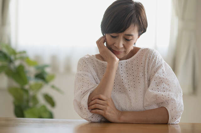 子どもの闘病、夫との死別...困難を乗り越えた著者が50歳で気づいた「本当にやりたいこと」 pixta_97237347_S.jpg