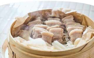 【話題のせいろ蒸しレシピ】肉の脂がほどよく落ちてヘルシー！「蒸しサムギョプサル」のレシピ