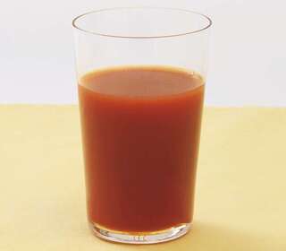 クエン酸×リコピンは痩せ体質を育む最強コンビ！「りんご酢のトマトジュース割」のレシピ