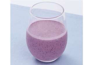 栄養たっぷりなのにカロリー控えめなブルーベリーで！「ヨーグルトドリンク」のレシピ