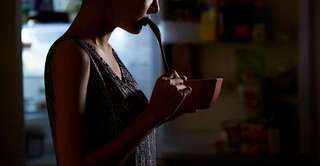 【ダイエットのウソ・ホント】夜6時以降の食事はNGなのか。パーソナルトレーナー片倉岳人さんが解説！