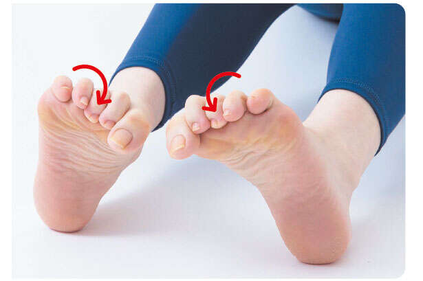 【数分でできる坐骨神経痛対策】足の奥の筋肉を活性化！足のアーチが崩れるのを防ぐ 00715.jpg