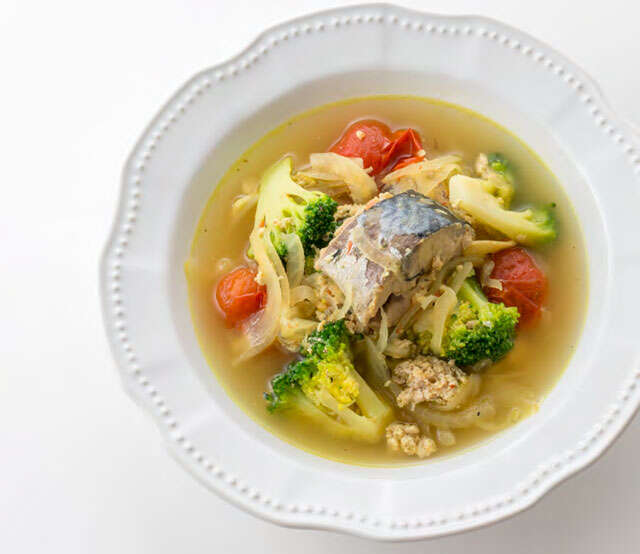 【脂肪肝専門医が考案】肝臓から脂肪を落とす「最強の脂肪燃焼スープ」 肝臓から脂肪を落とす-脂肪燃焼スープ校了PDF0821-2-1.jpg