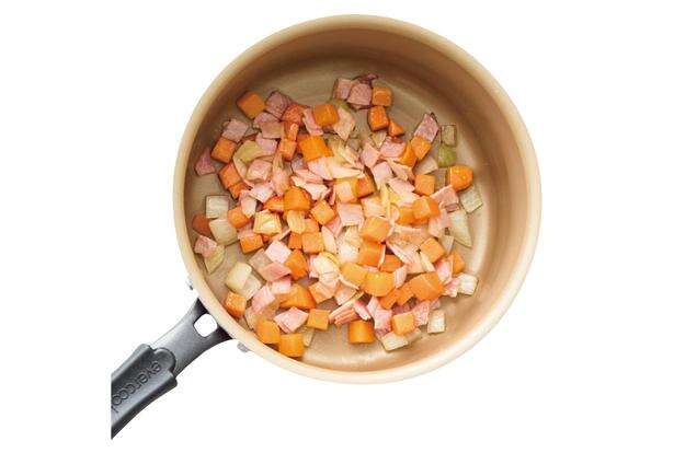 「調整豆乳」×「牡蠣」の掛け算で若返り効果を高める「牡蠣の豆乳チャウダー」のレシピ 14029745.jpg