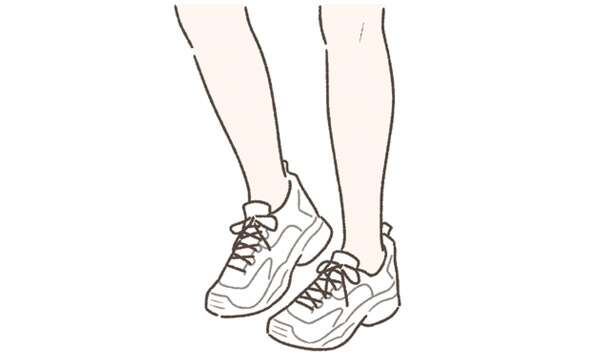 【ヒールVSスニーカー】靴を変えるだけで消費カロリーがアップする可能性も！ 14351293_615.jpg