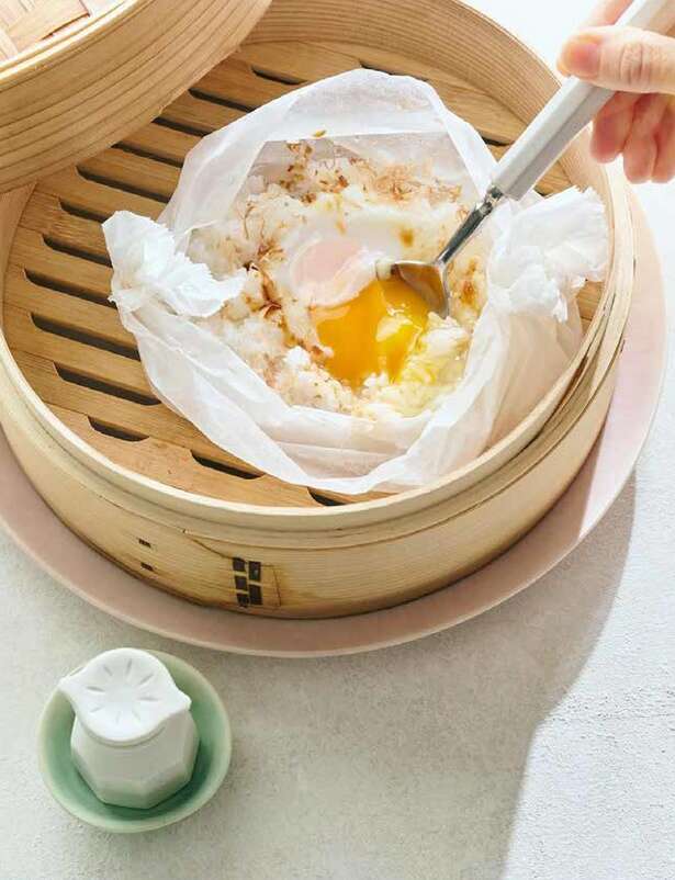 【ブームのせいろ蒸し】冷凍ごはんが炊き立てレベルに!「蒸らしたまごかけご飯」のレシピ 14411391_615.jpg