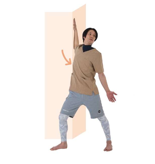 肩まわりの悩みの多くは、肩甲骨に理由がある。理学療法士が伝授「腕がまっすぐ上がるようになるストレッチ」 14452636_615.jpg