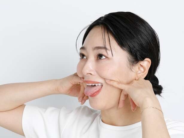 たるみ・ほうれい線を撃退したい方に！口角アップで若返り「カメレオンスマイル」トレーニング 14696127_615.jpg