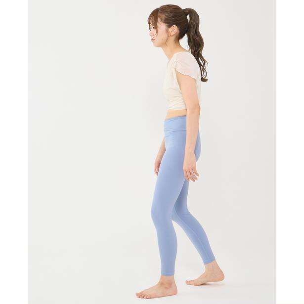 お腹ぽっこりの原因の一つは「歩き方」にあり! お腹を引き上げ膝を伸ばす、美脚への2ステップ 16047354.jpg