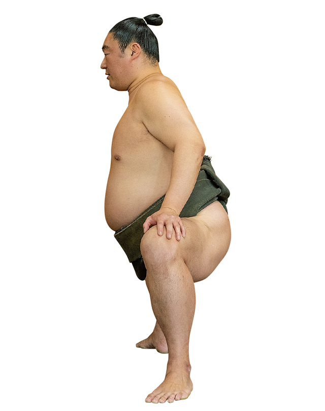バランス能力や足腰の強化に！「相撲健康体操」のススメ 1907p076_3.jpg