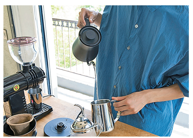 16歳の焙煎士、岩野 響さんが教えるおいしいコーヒーの入れ方 2018.11.p66-3.jpg