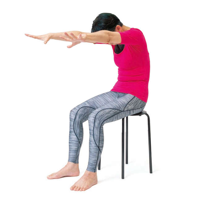 代謝が良くなり、やせやすい体に！ 背中を緩めて自律神経を整える「肩甲骨ストレッチ」 2112_P081_05.jpg