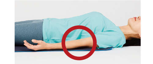 1日1分からでひざ痛解消！ 「さぼり筋」を鍛える簡単おうちトレーニング 2505_P007_8.jpg