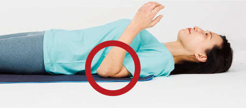 1日1分からでひざ痛解消！ 「さぼり筋」を鍛える簡単おうちトレーニング 2505_P007_9.jpg