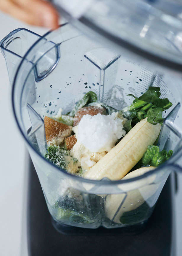 ダイエット効果も！おいしくて満足感もある「グリーンスムージー」のレシピ 0504はじまりのサラダ_校了_見開き-88-6.jpg