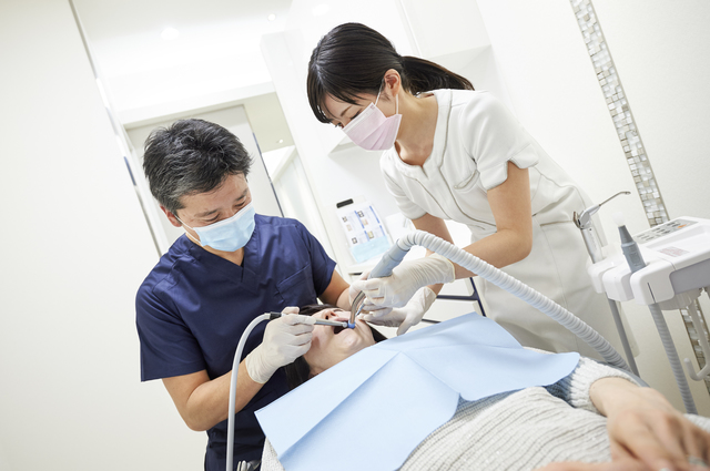 歯周病に悩む人に朗報！　歯周病治療の新薬「リグロス」には保険が適用されます／歯周病（２）