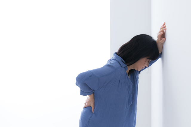 2つの症状でセルフチェック！「あなたの腰痛診断」／腰椎分離症・すべり症を体操で治す！