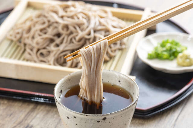 そば粉の割合は血糖値に影響するのか。糖尿病専門ドクターが「十割そばVS二八そば」で検証