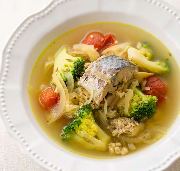 【脂肪肝専門医が考案】青魚の良質な脂質は脂肪の蓄積を抑える！「さば缶カレーブイヤベース風」のレシピ F0821-8-1.jpg