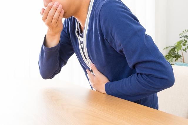 胸やけがする｢逆流性食道炎｣は、実は「咳」にも注意が必要です