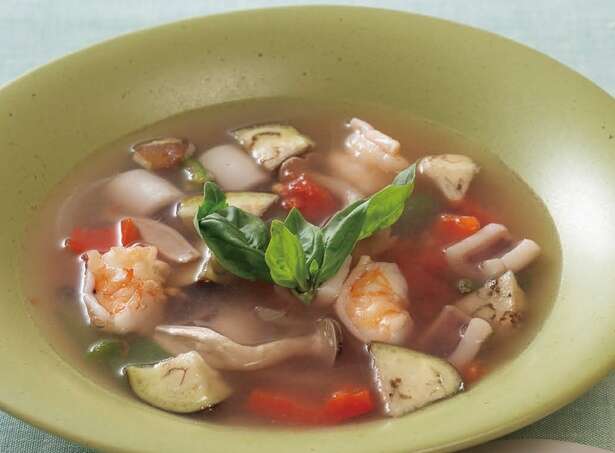 タンパク質やビタミンEたっぷり！美肌をサポートする「抗酸化スープ」のレシピ 15023021_615.jpg