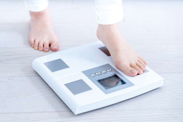 ひざにかかる負担は体重の3〜6倍！ひざ痛改善のための「適正体重」管理術