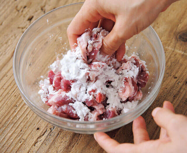 【料理家・井澤由美子さん考案】ご飯がすすむ味「豚肉と乳酸キャベツの中華炒め」のレシピ 【宝島社様】体のサビ取り、毒出し-乳酸キャベツ-健やかレシピ-32-2.jpg