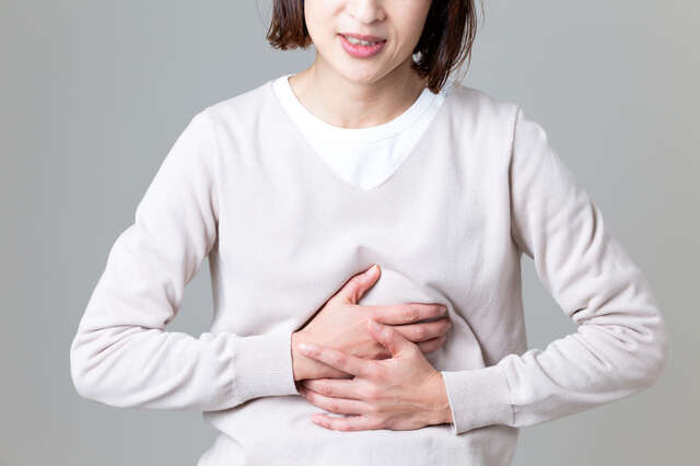 「最近、焼肉が重くて...」は年のせいだけじゃない！ 40代から始まる「消化力」の曲がり角 pixta_135243717_S.jpg