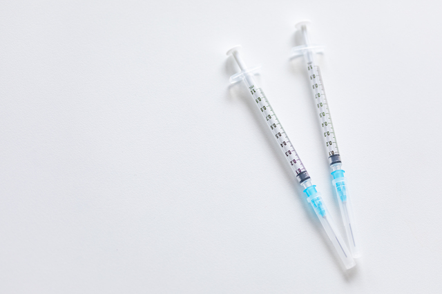 日本人は接種後のアナフィラキシー多いの？ ／新型コロナとワクチンのこれからを教えてください（前編） pixta_75301752_S.jpg