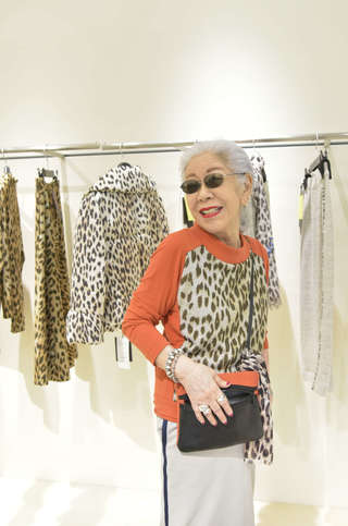 夫が亡くなり、黒柳徹子さんから届いた「特別な言葉」。ファッションデザイナー・鳥居ユキさんインタビュー