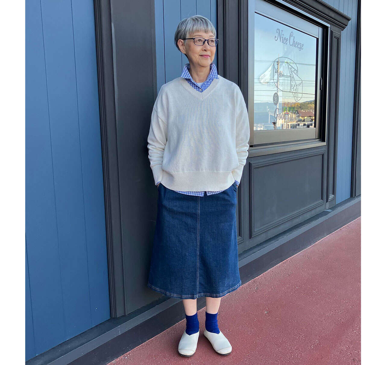 60代からの賢いニット使いと甘くないスカート術。大人の洗練「トラッドスタイル」 reth春５.jpg