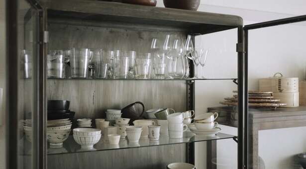 【「物を手放す」ためのヒント】「来客用」は持たない。器好きが辿り着いた「器選び」の極意 15525017_615.jpg