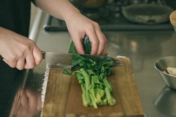 冷蔵庫は「空っぽ」で買い物へ！ 旬を楽しみ、心まで満たされる「素朴な食卓」の作り方 15525038_615.jpg