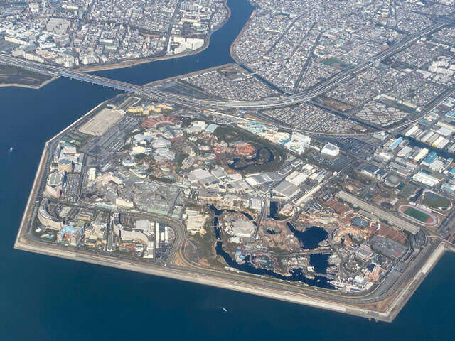 【大人の地図遊び】羽田空港を離陸してすぐ見える「あの街」の正体 #クイズ空から見たら-校了ゲラ-13-1.jpg