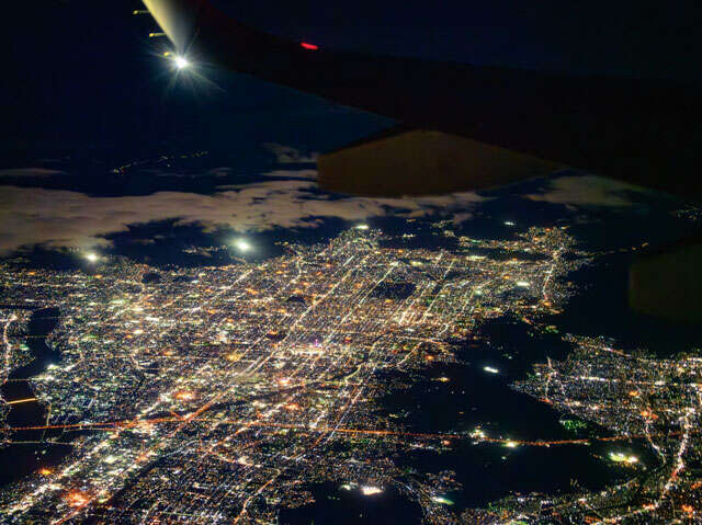 【大人の地図遊び】空から一望する、美しき古都の正体。ヒントは「大きな碁盤目」 #クイズ空から見たら-27-1.jpg