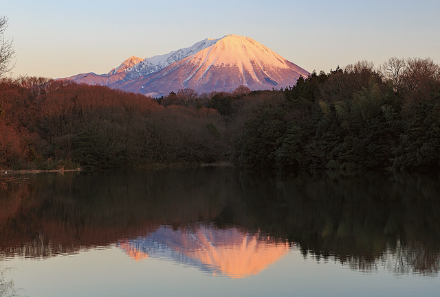「ふるさと富士」は日本各地に約400！ 新年は身近な富士を愛でましょう 1901p009_03.jpg