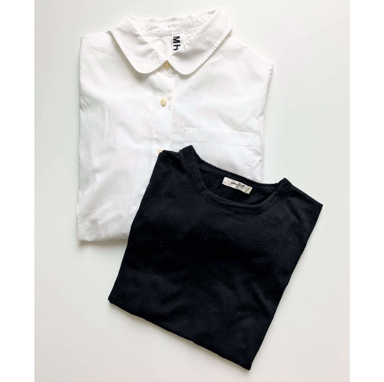 もたつかない「薄手ベスト」の魔法。丸襟ブラウスですっきり見せる、60代大人の春コーデ 春7サブ(1).jpg