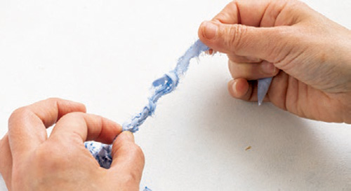 「裂き編み」ならではの温もり♪ ジャンボかぎ針を使って作るメガネケース＆ポシェット 2105_P047_13_W500.jpg