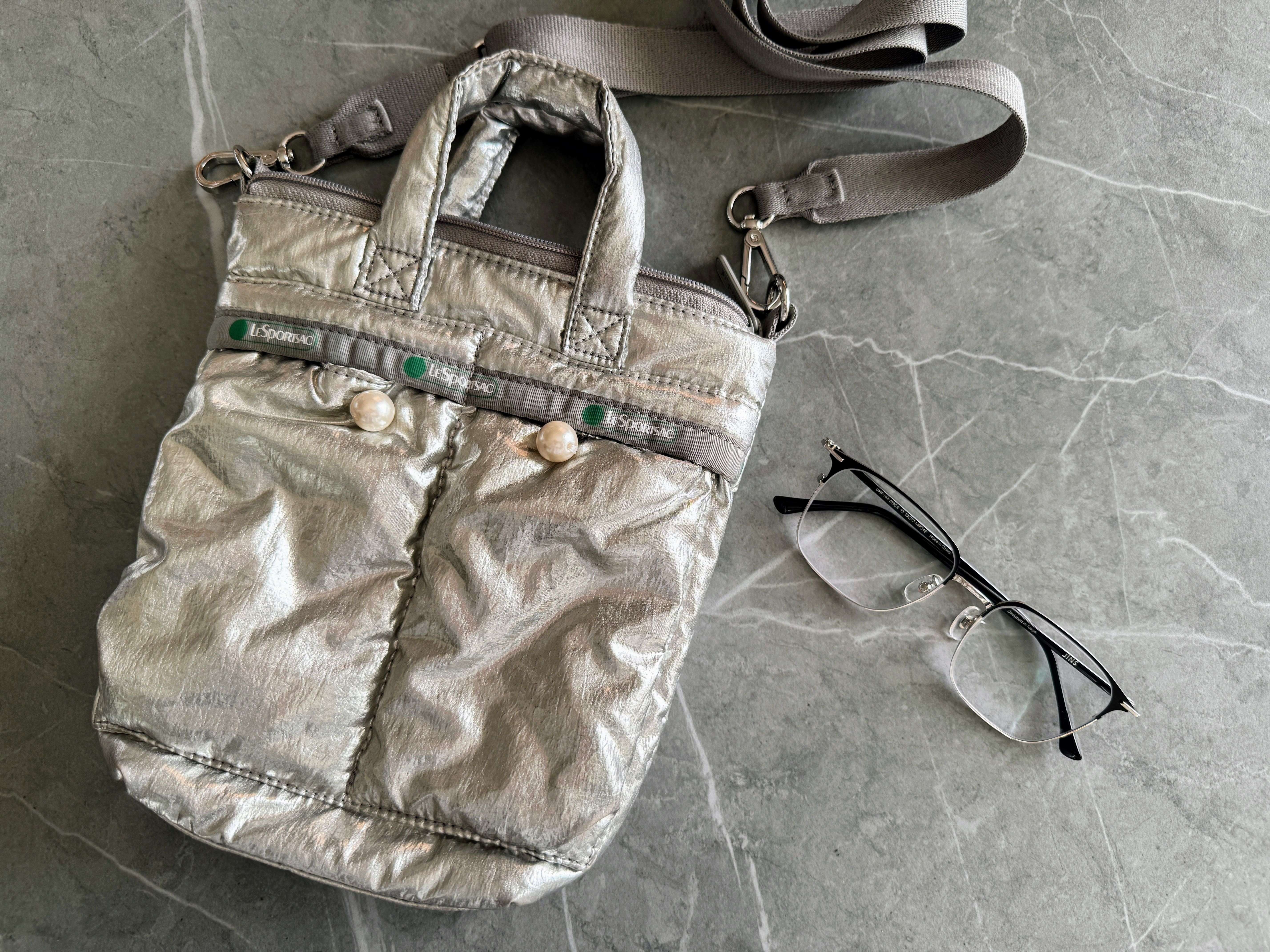 「どこのバッグ？」と聞かれることもしばしば！ パーソナルスタイリスト・よんさんのバッグの中身【彼女のバッグ】 IMG_2471.jpg