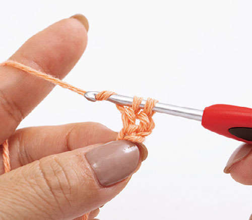 かぎ針で編む「花のモチーフ」1枚でおしゃれな「コースター」を手作りしよう P050_07_W500.jpg