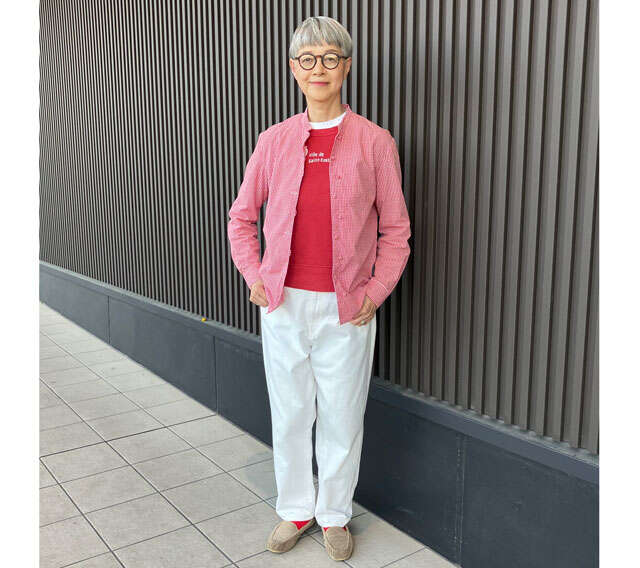 グレーヘアが寂しく見えないコツは「赤」。60代女性が迷わず買ったお気に入りブラウスの物語 th春１.jpg